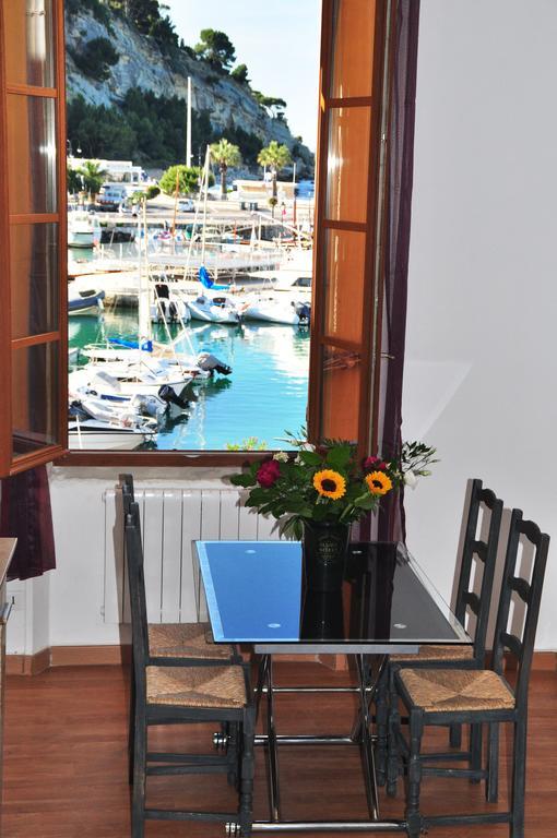 Cassis Loc - Appartement Meuble Buitenkant foto